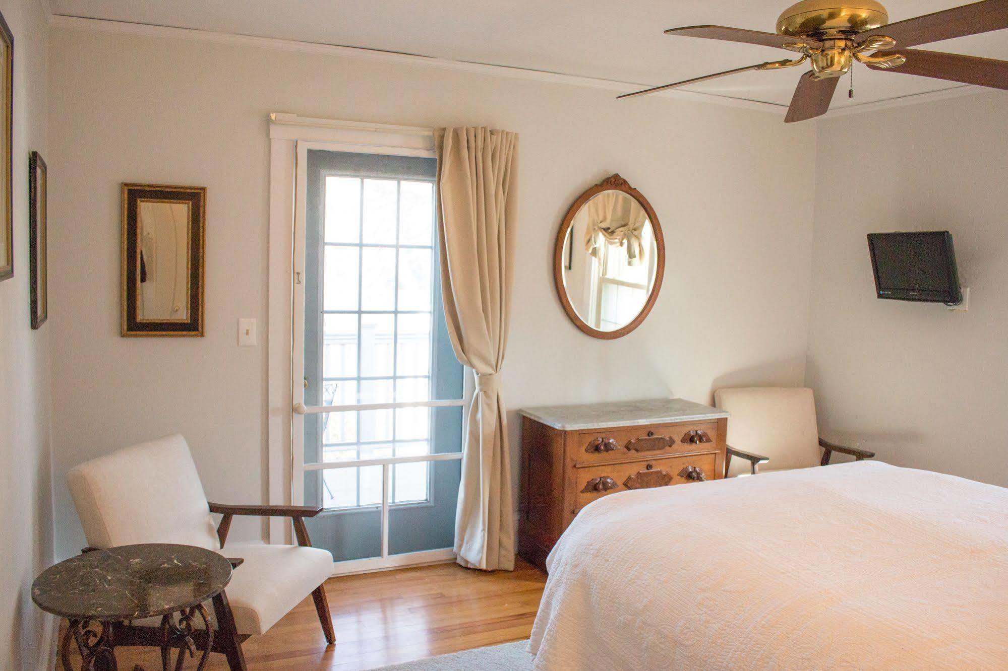 Отель Camden Windward House Экстерьер фото
