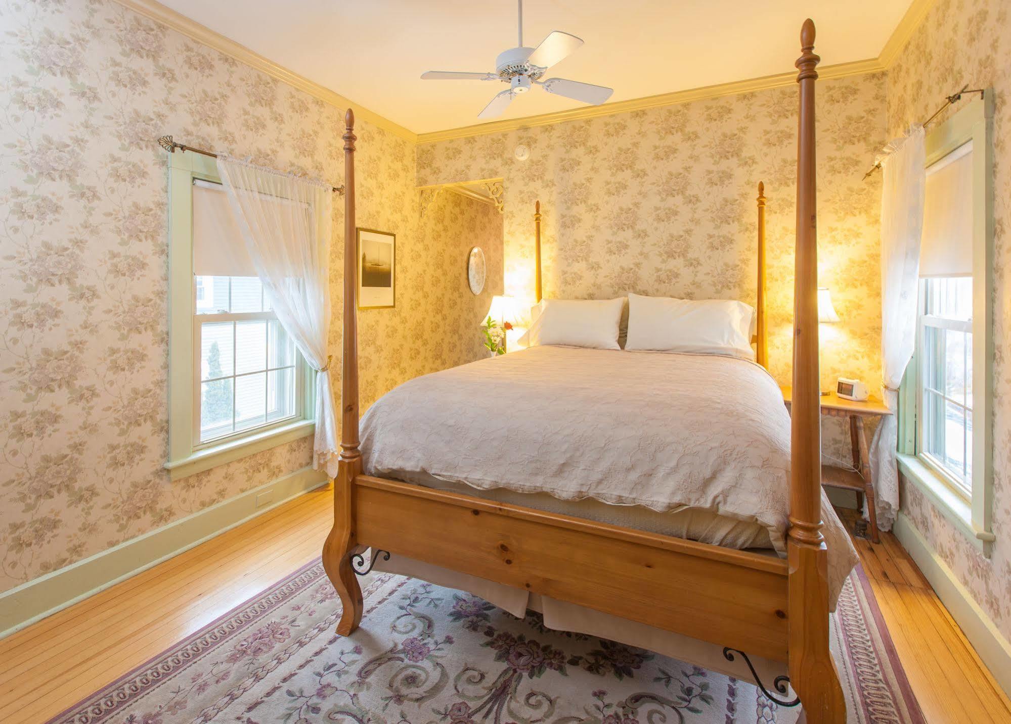 Отель Camden Windward House Экстерьер фото